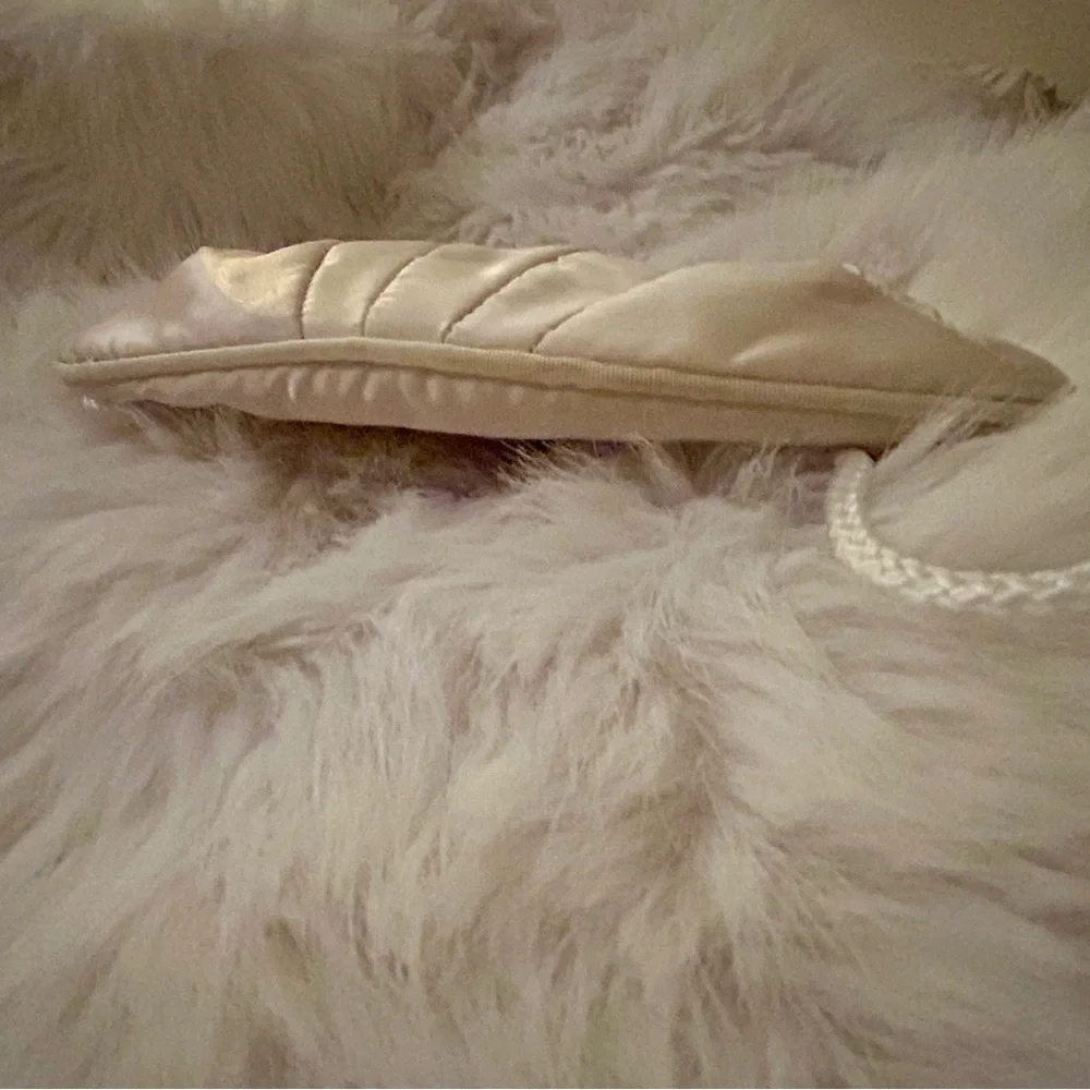 Vintage MCM Champagne Evening Bag Classic Scalloped Satin Clutch Strap Formal